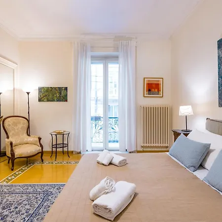 Residenza Santa Lucia * ナポリ