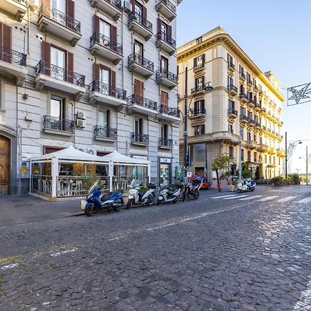 Residenza Santa Lucia ナポリ