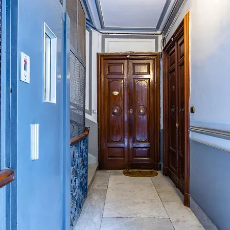 Residenza Santa Lucia * ナポリ