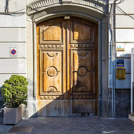 Residenza Santa Lucia ナポリ